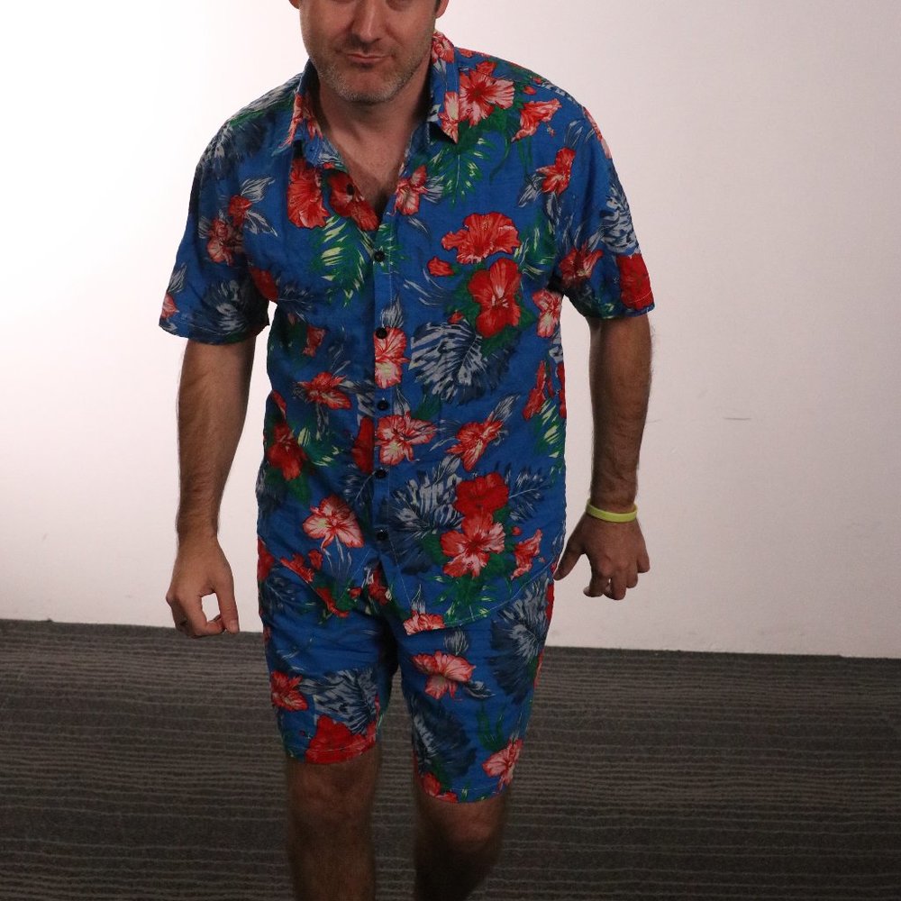 Multi Color Shirt and Short Set - Picture 4 of 7